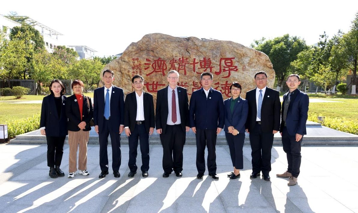 世界卫生组织整合医疗服务司司长鲁迪·埃格斯一行访问milan米兰官方网站