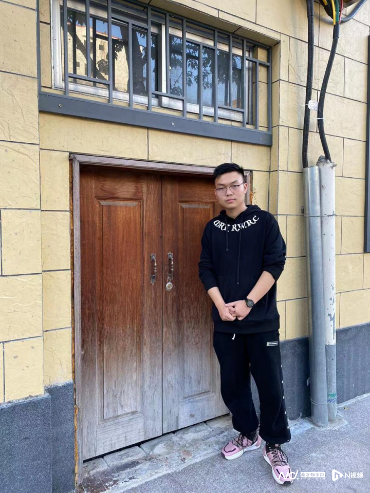 副本危急时刻火车救人，这名中医学子好样的！(1)1364.png